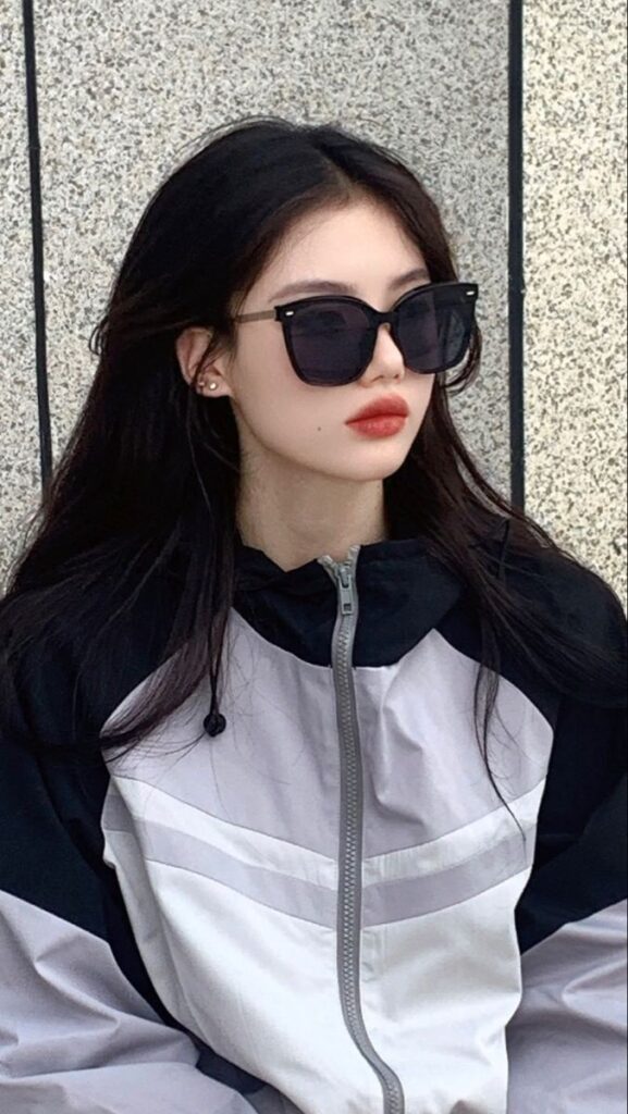Cute Korean girl dp for WhatsApp