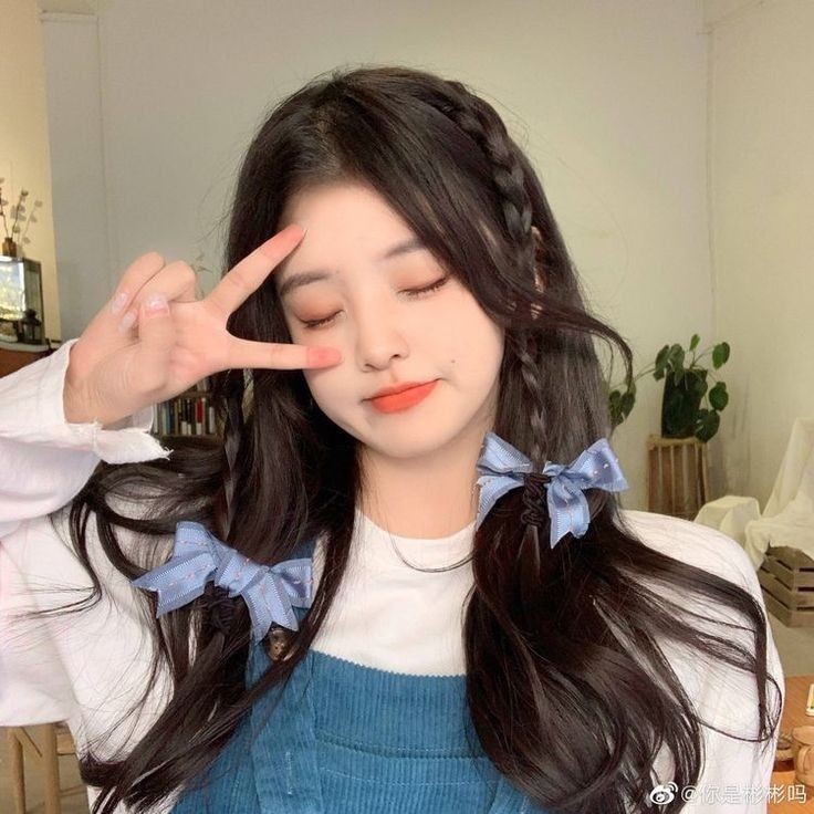 Cute Korean girl dp for profile