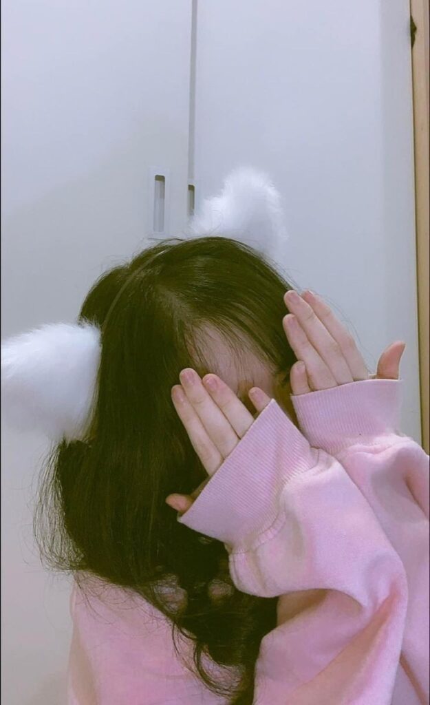 Cute Korean girl profile picture hidden face