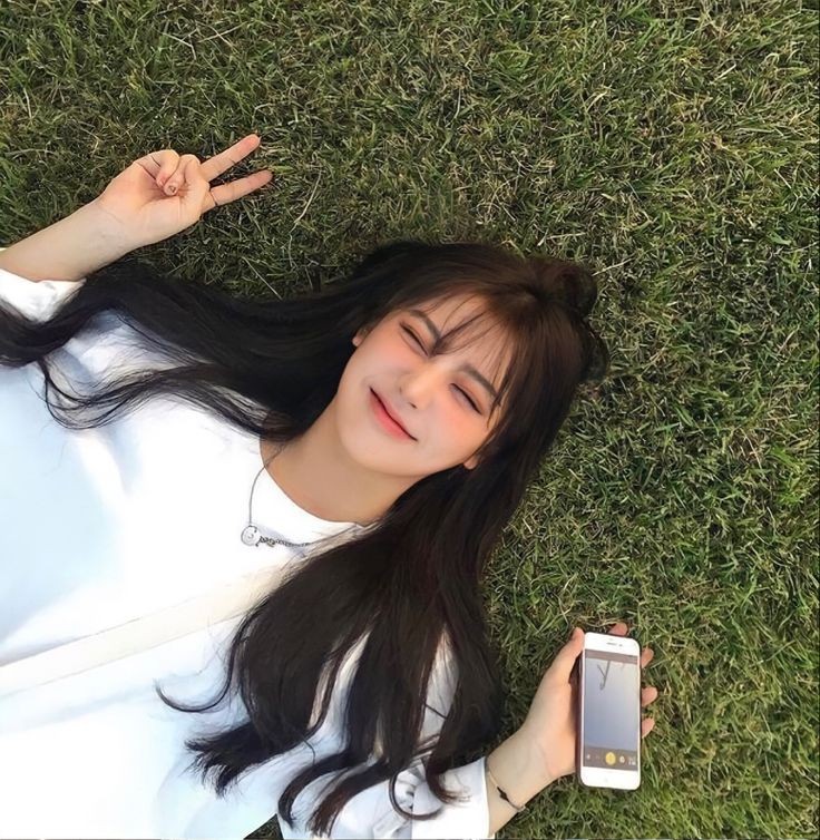 Cute Korean girl profile picture