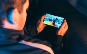 What Makes Online Gaming So Popular Today